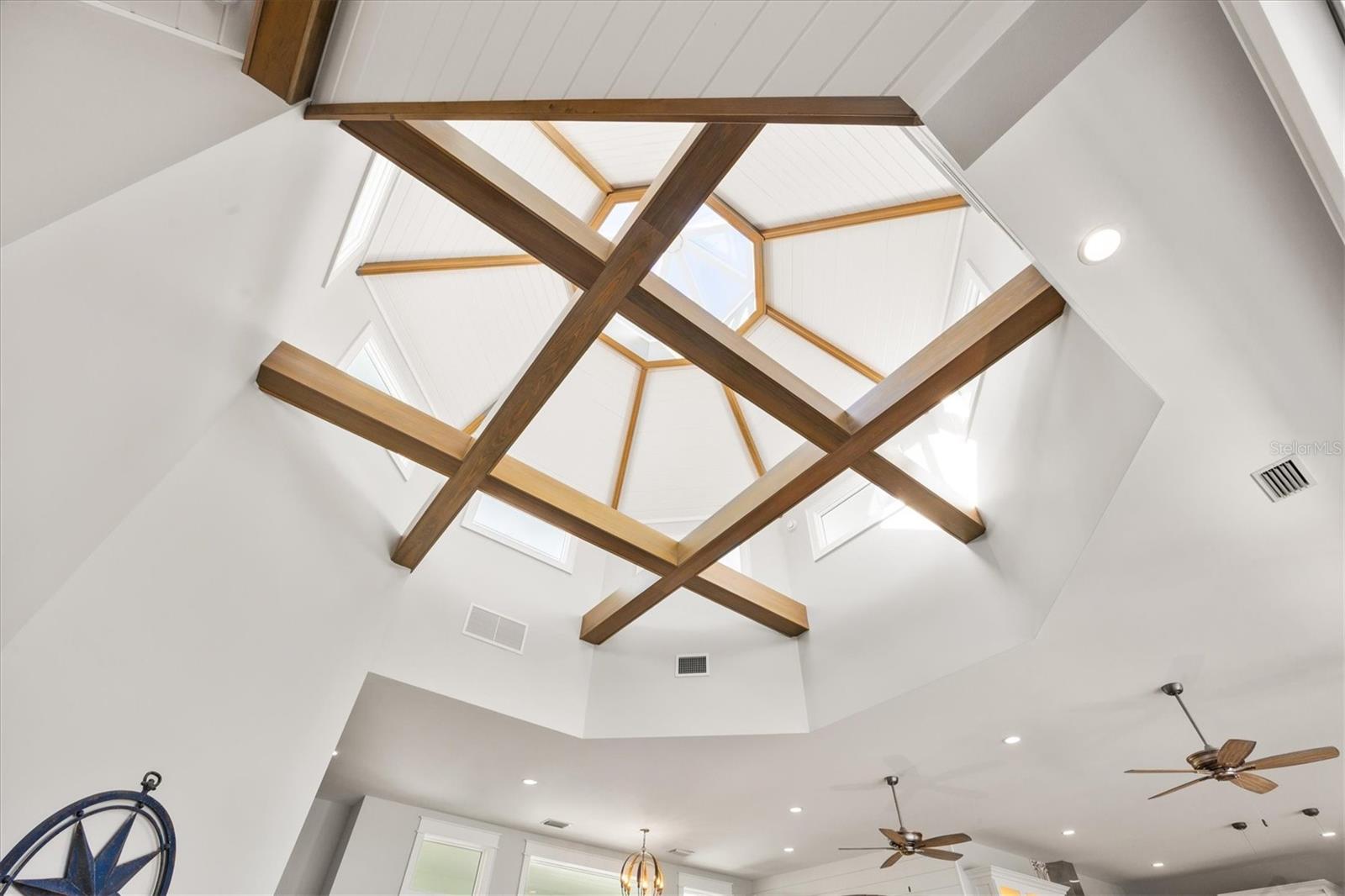 D6144517 Property Photo