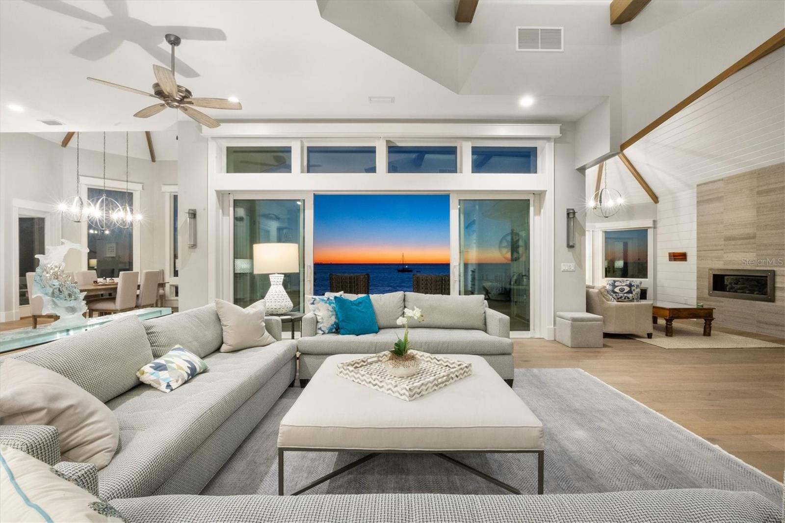 D6144517 Property Photo