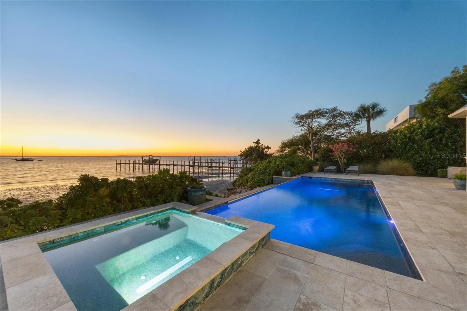 D6144517 Property Photo