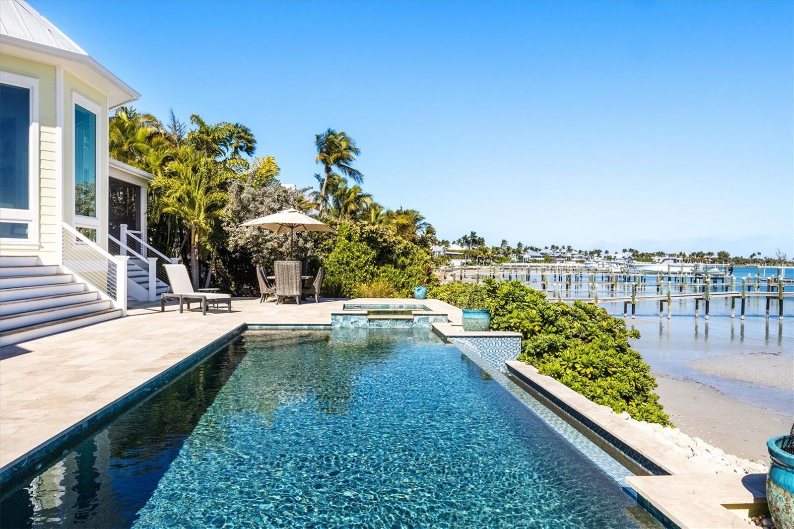 D6144517 Property Photo