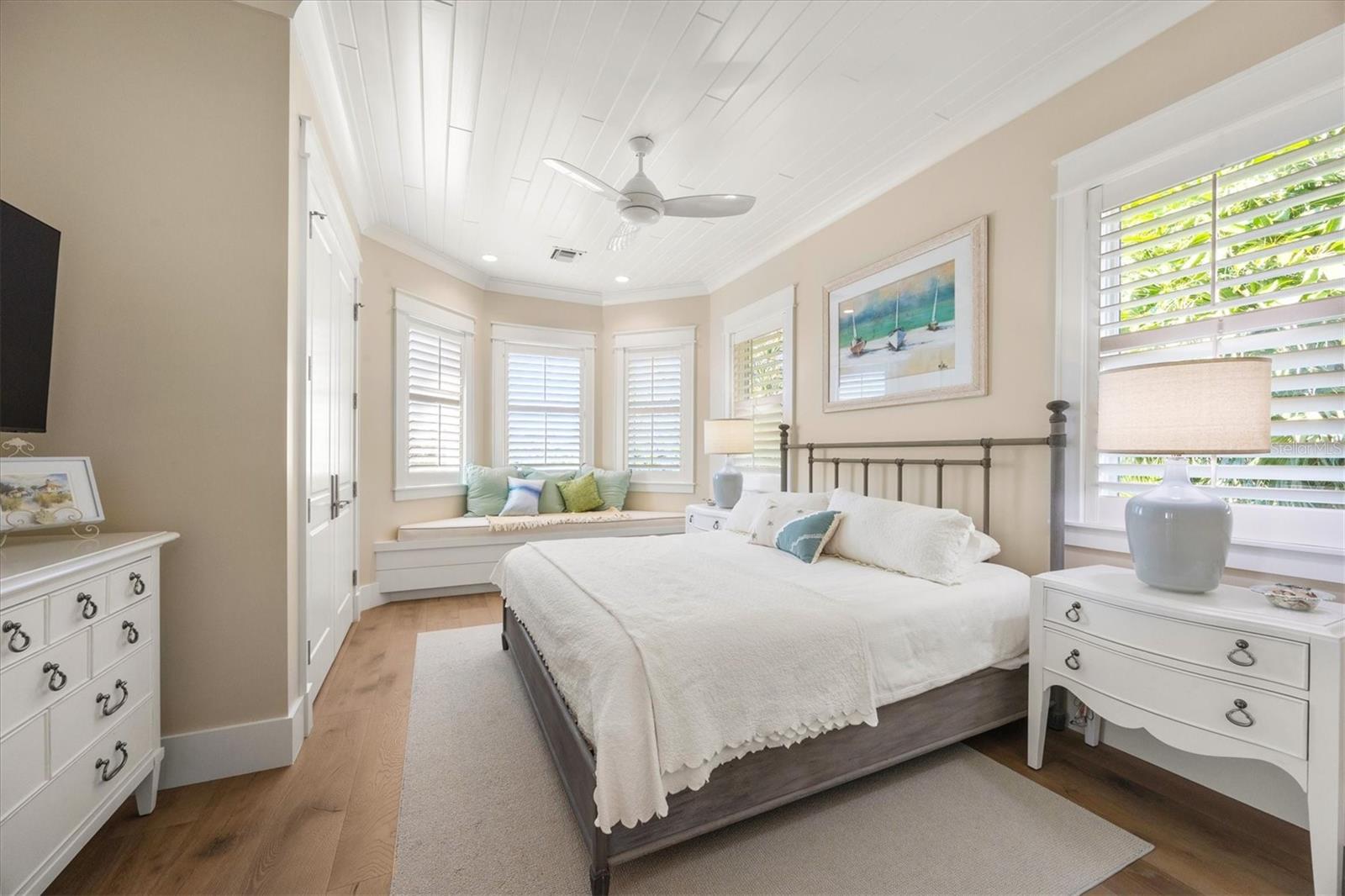 D6144517 Property Photo