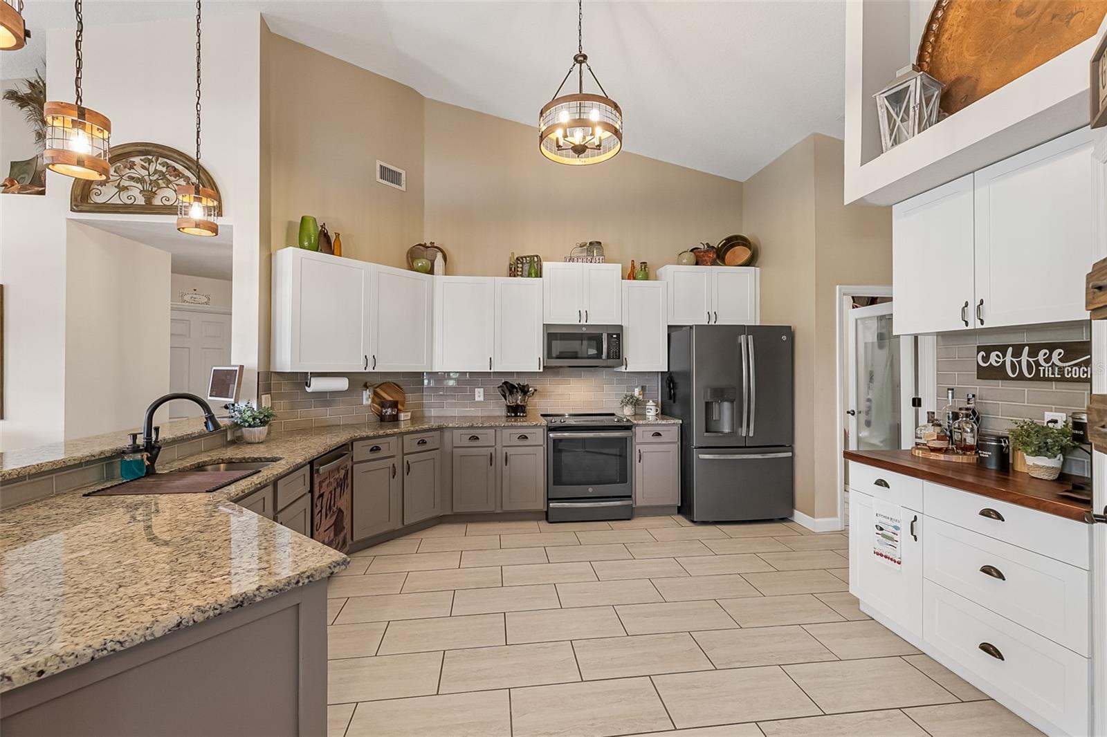 620 WILLOW POND LN, OSTEEN, FL, 32764