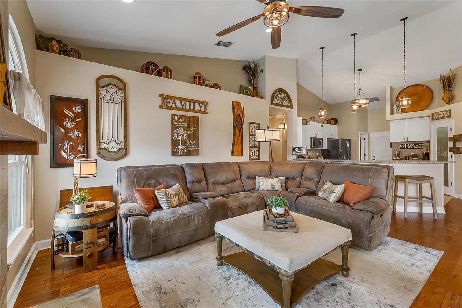 620 WILLOW POND LN, OSTEEN, FL, 32764