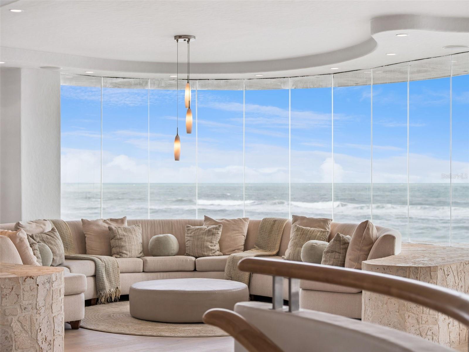 O6356817 Property Photo