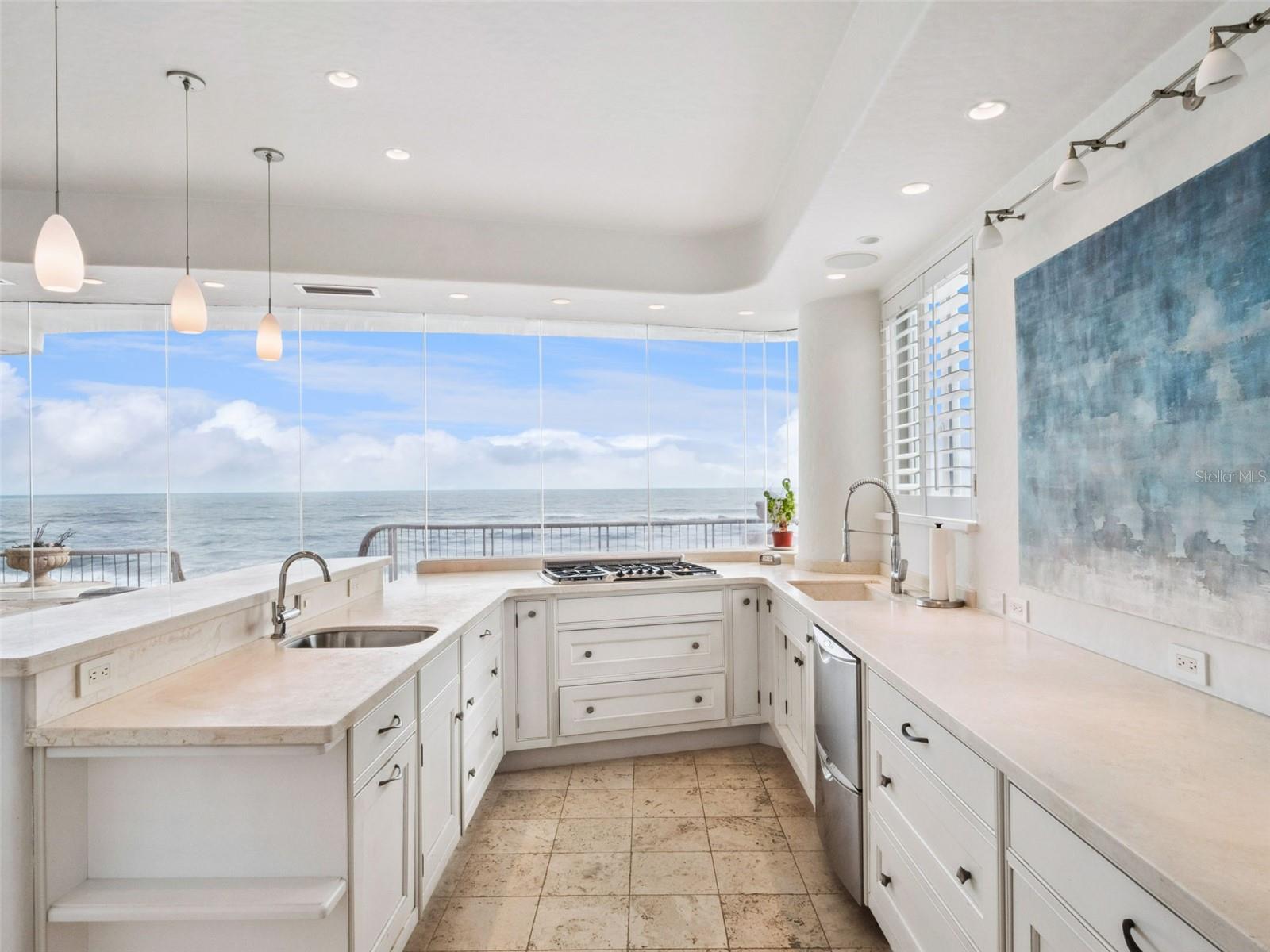 O6356817 Property Photo