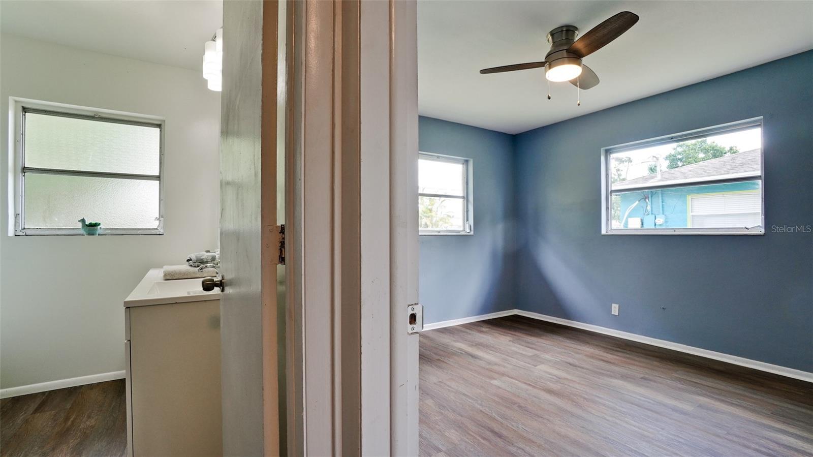 3704 17TH AVE W, BRADENTON, FL, 34205