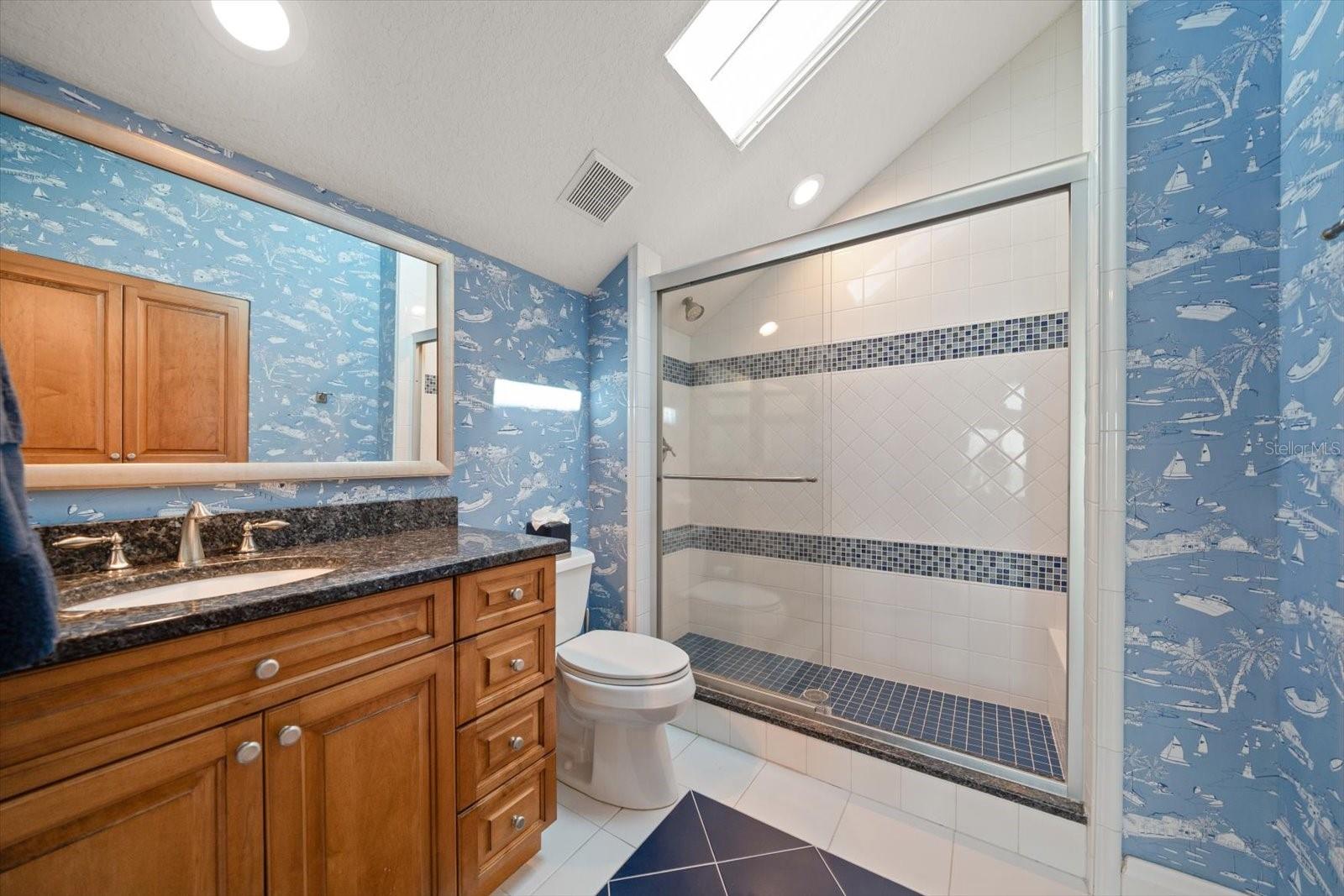 En suite bathroom to 2nd bedroom