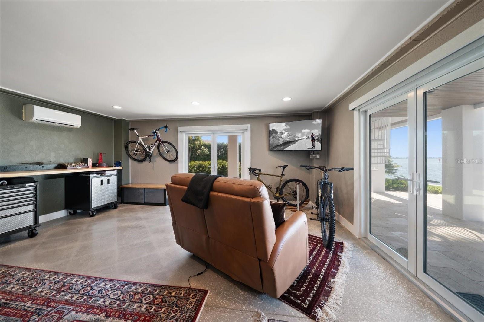 Ground floor office/quiet space