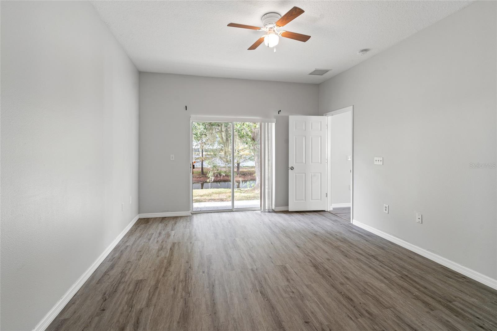 5727 AUTUMN SHIRE DR, ZEPHYRHILLS, FL, 33541