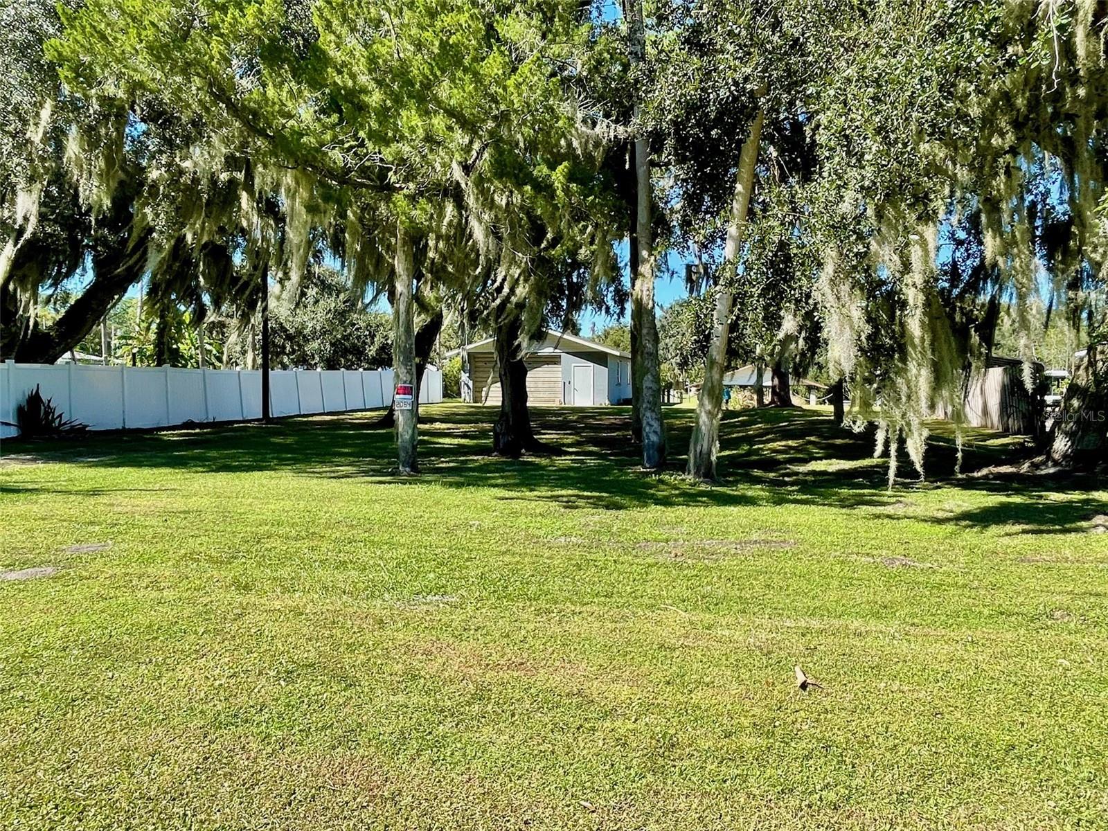 2064 SHADY LN., GENEVA, FL, 32732