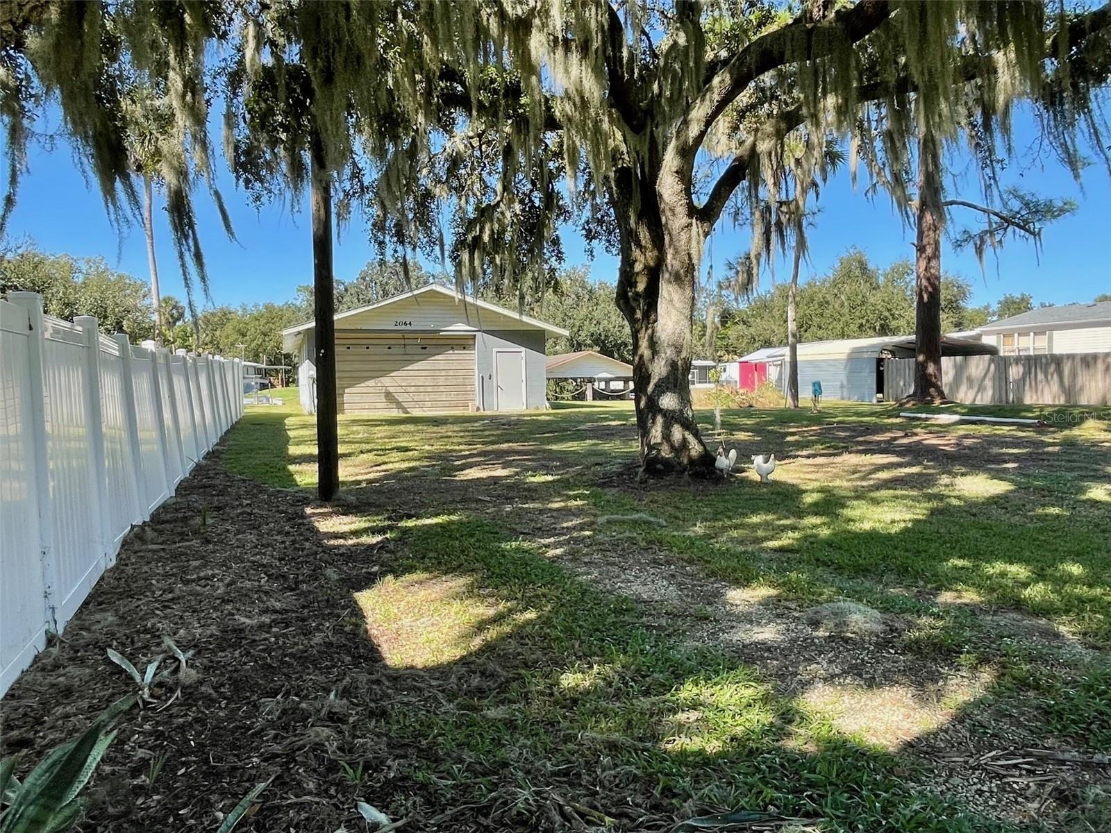 2064 SHADY LN., GENEVA, FL, 32732