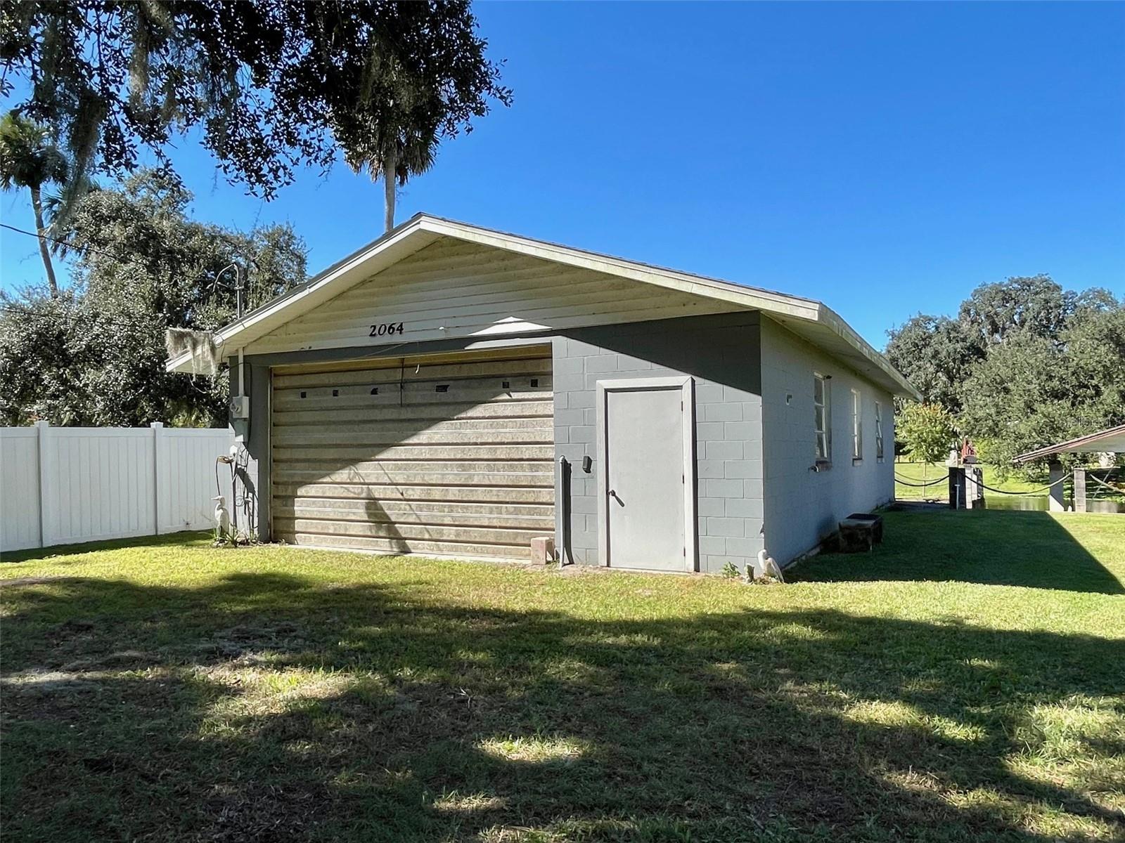 2064 SHADY LN., GENEVA, FL, 32732