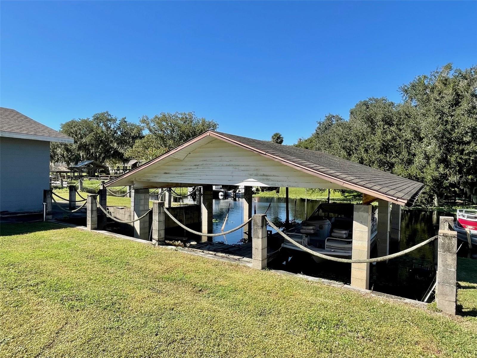 2064 SHADY LN., GENEVA, FL, 32732