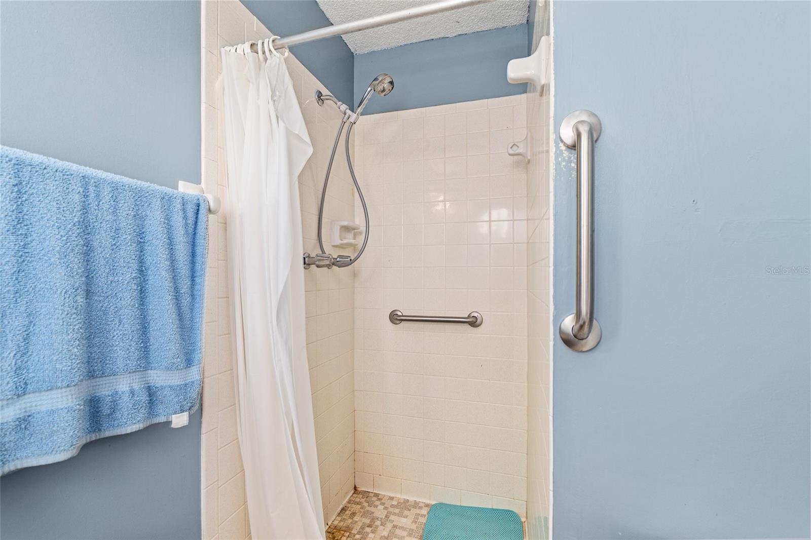 9235 SE 108TH PL, BELLEVIEW, FL, 34420