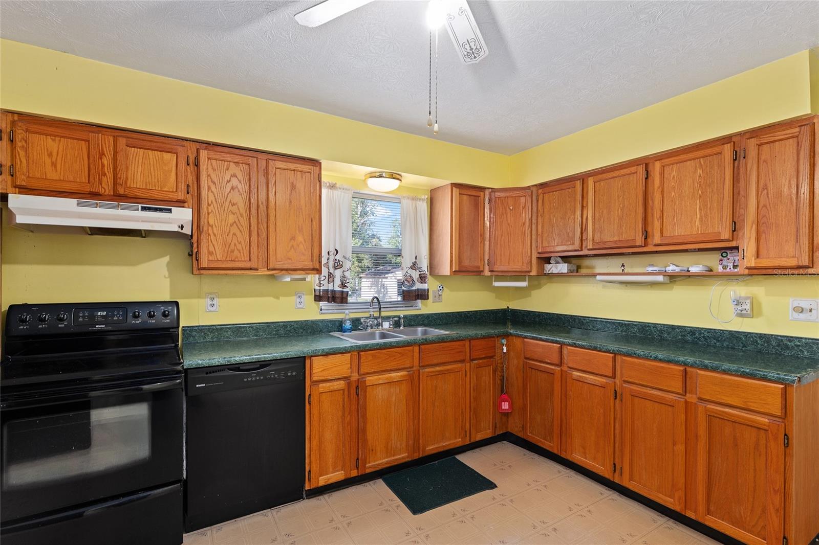 9235 SE 108TH PL, BELLEVIEW, FL, 34420