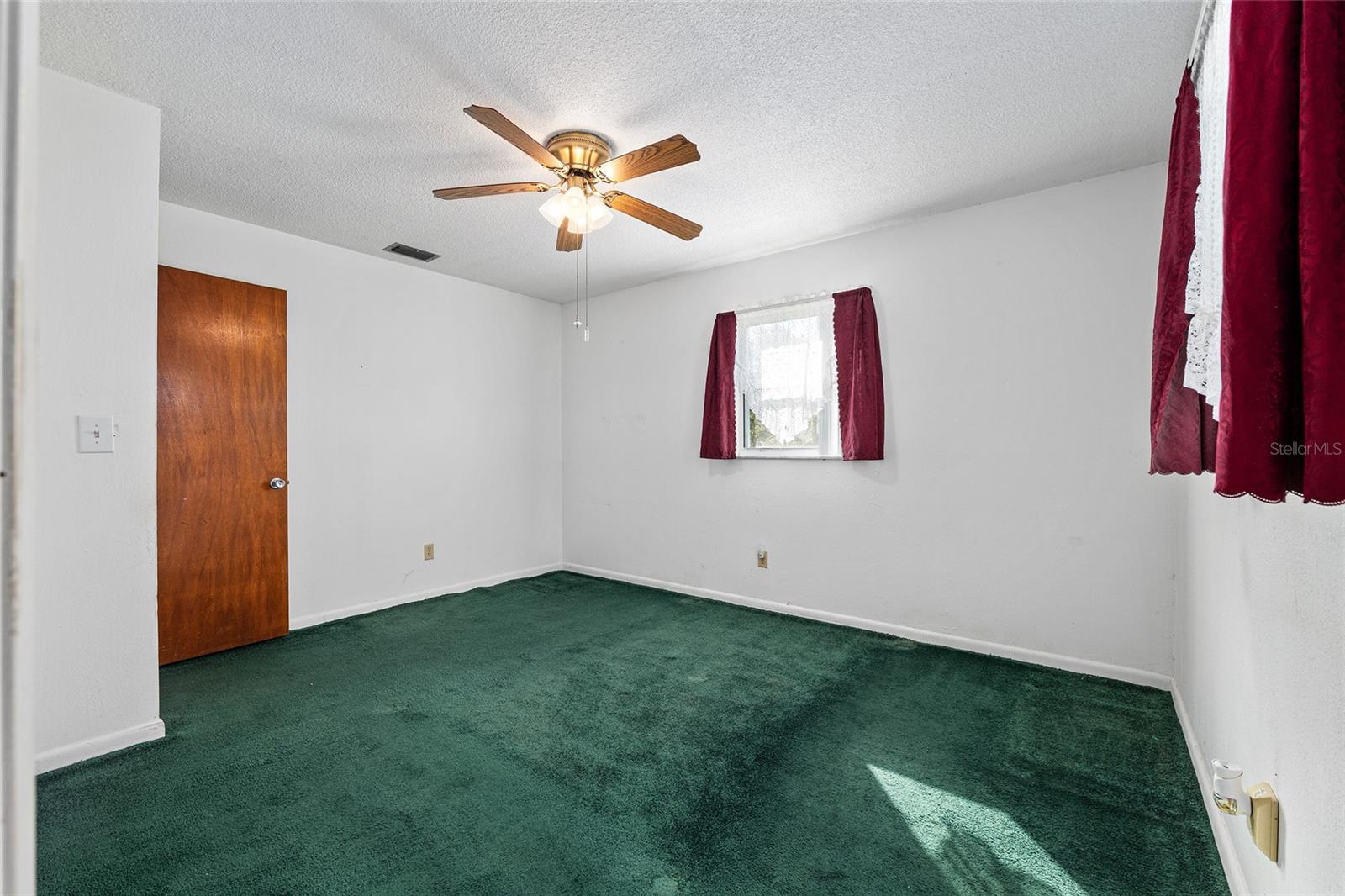 9235 SE 108TH PL, BELLEVIEW, FL, 34420