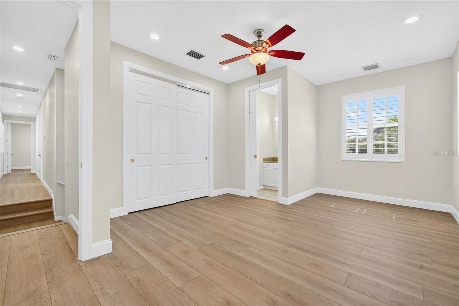 A4670452 Property Photo