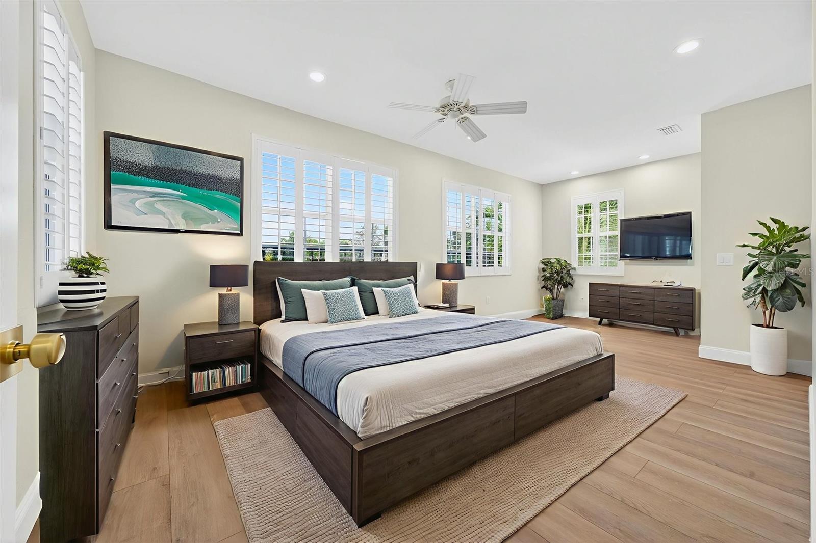 A4670452 Property Photo