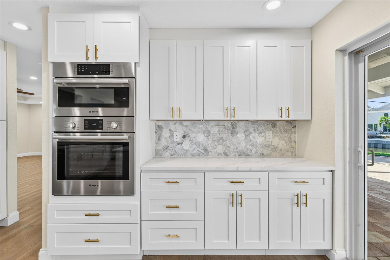 A4670452 Property Photo