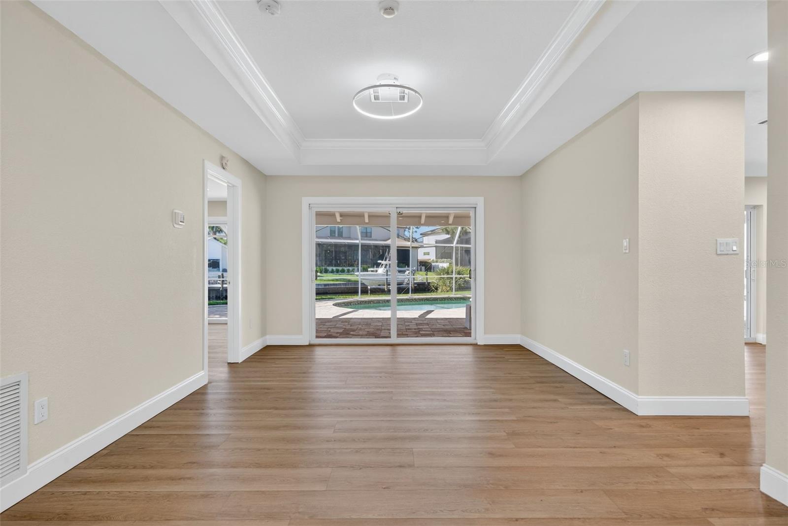 A4670452 Property Photo