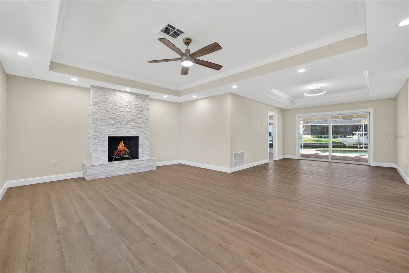 A4670452 Property Photo