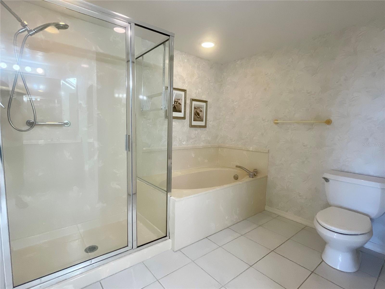 4 OCEANS WEST BLVD #402B, DAYTONA BEACH SHORES, FL, 32118