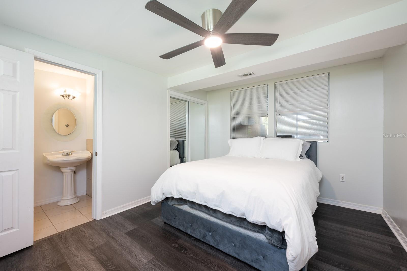 6145 SAGE DR, ORLANDO, FL, 32807