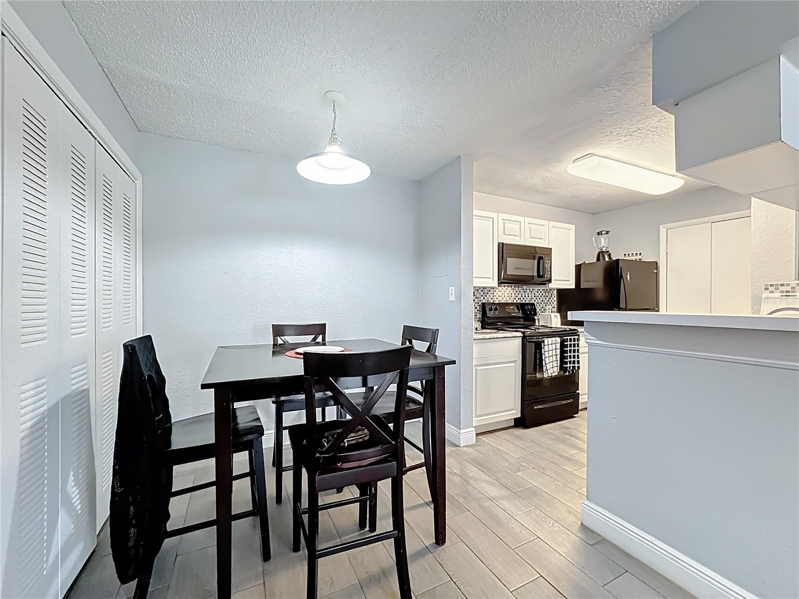 4401 THORNBRIAR LN #105, ORLANDO, FL, 32822