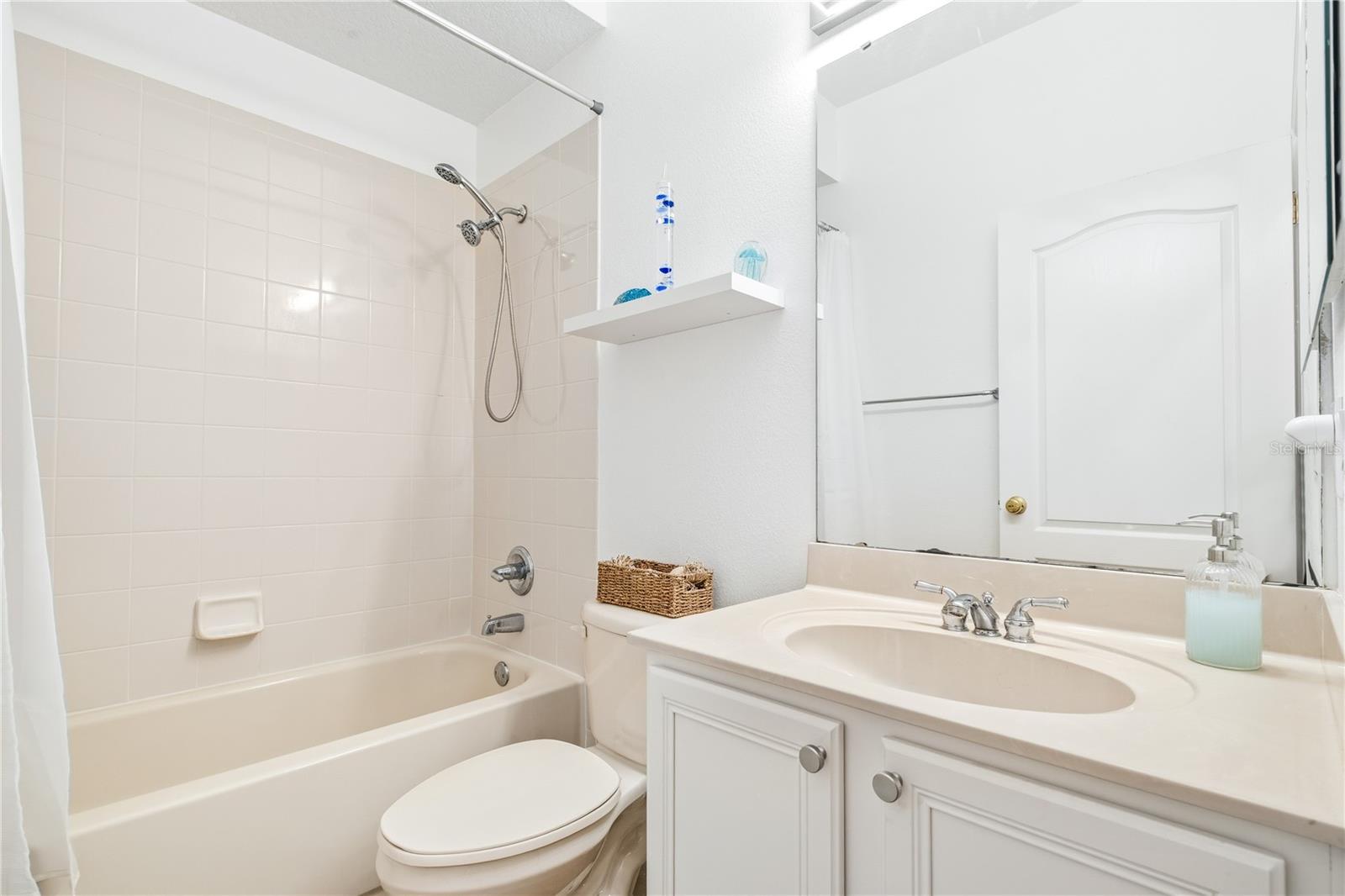 2425 GREENWILLOW DR, ORLANDO, FL, 32825