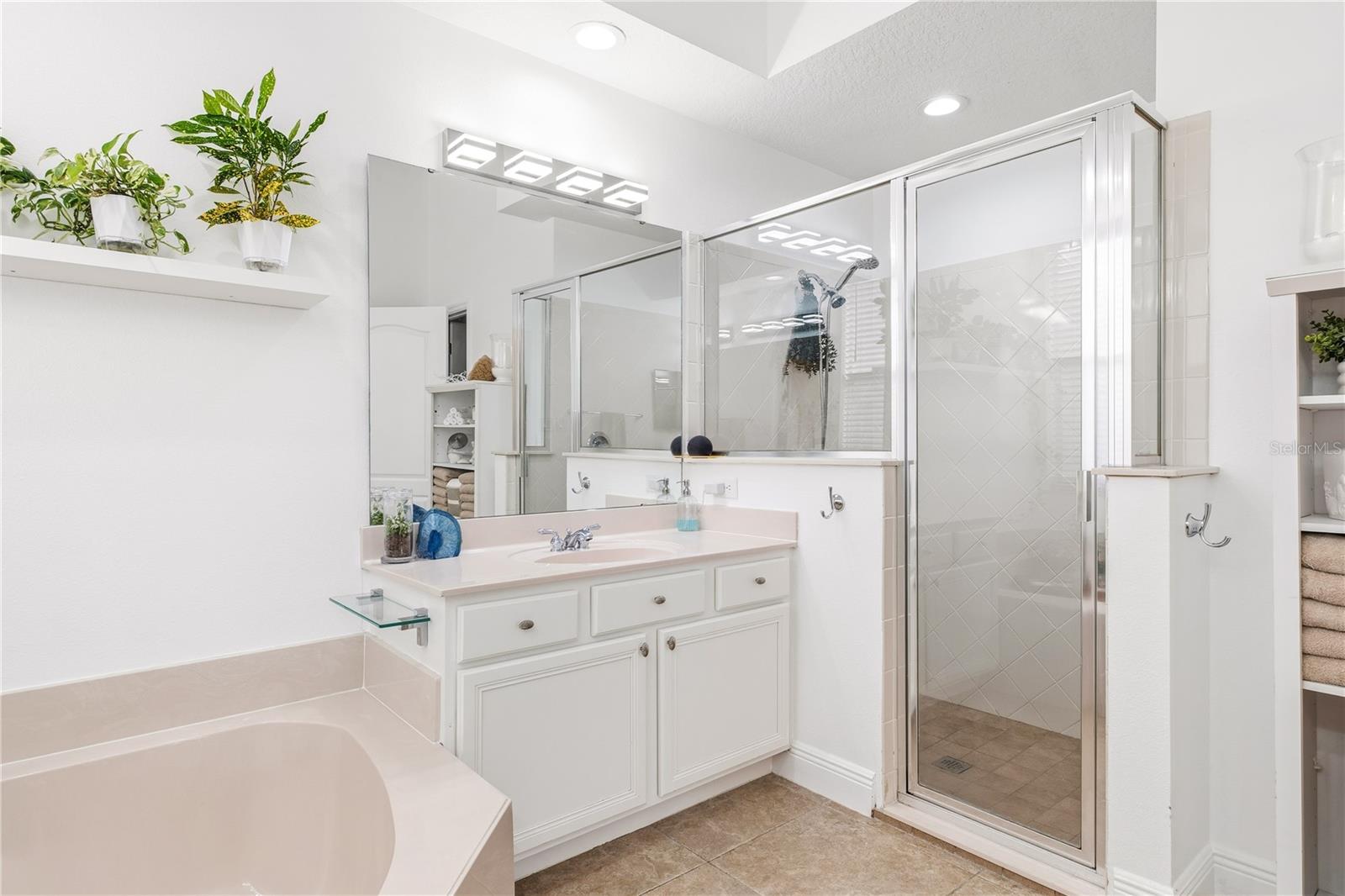 2425 GREENWILLOW DR, ORLANDO, FL, 32825