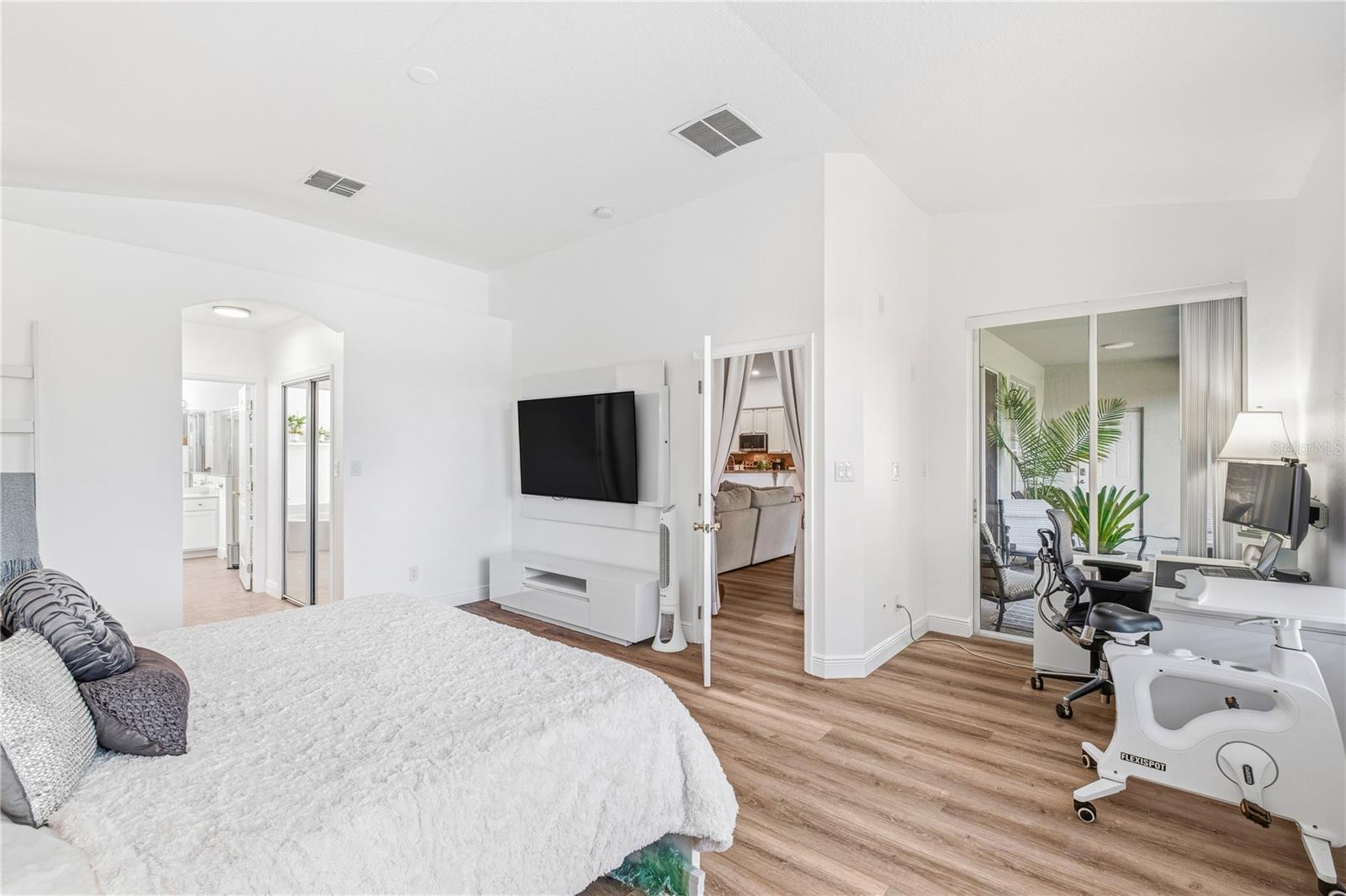 2425 GREENWILLOW DR, ORLANDO, FL, 32825