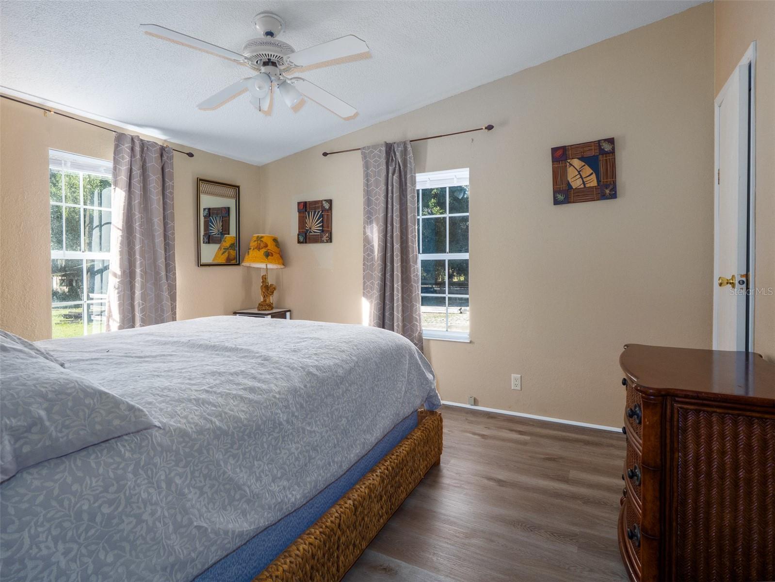 OM712677 Property Photo