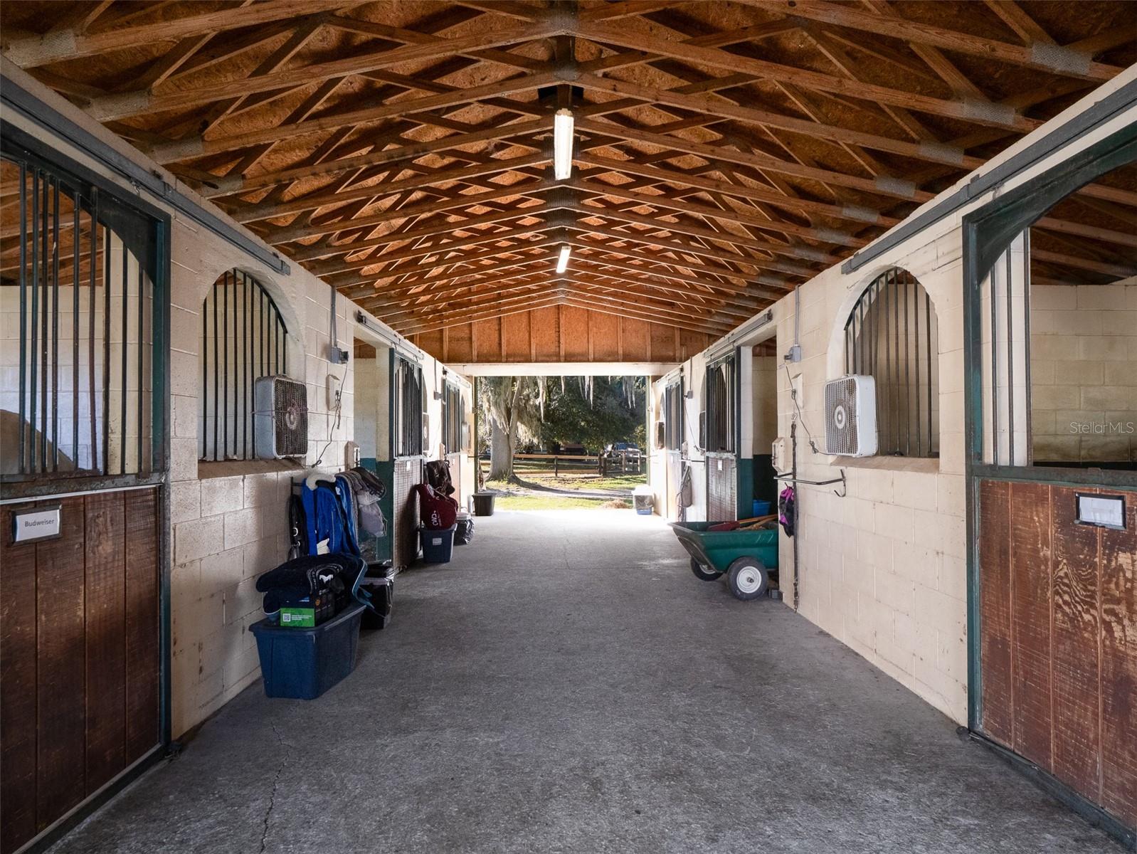 OM712677 Property Photo