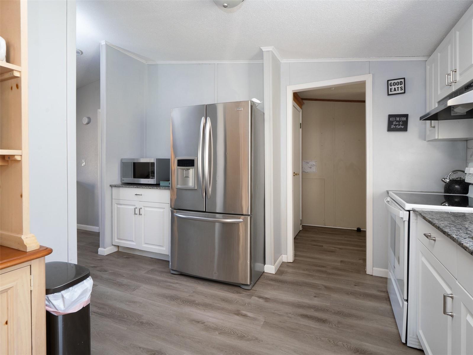 OM712677 Property Photo