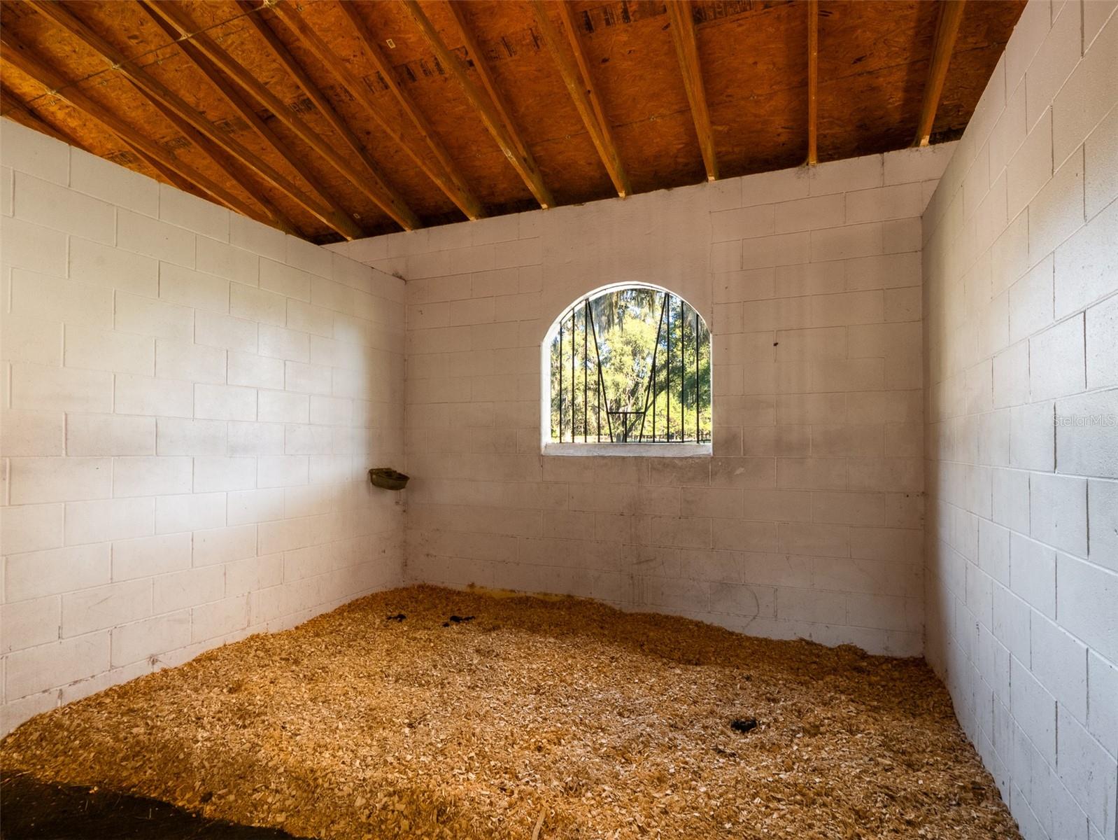 OM712677 Property Photo