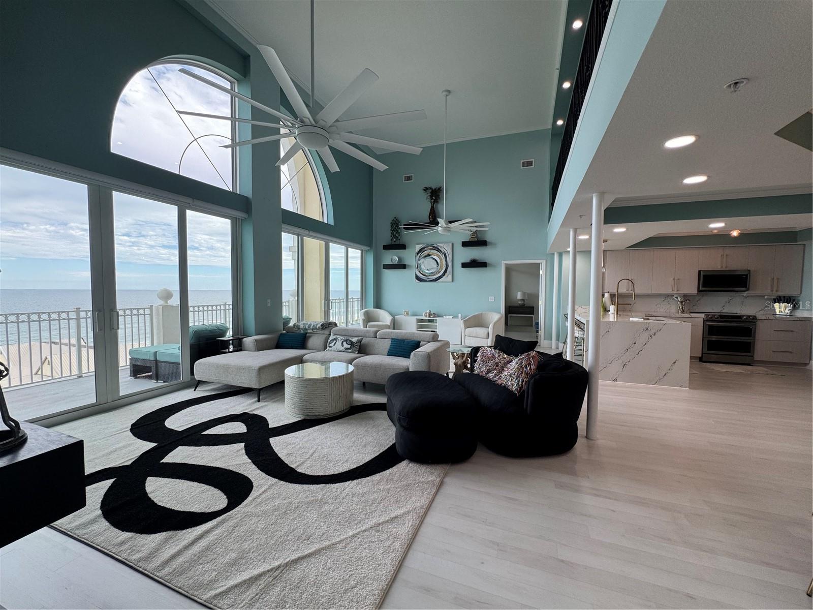 O6357019 Property Photo