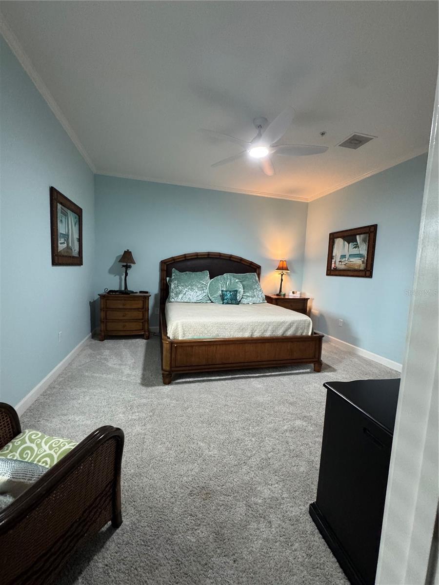 O6357019 Property Photo