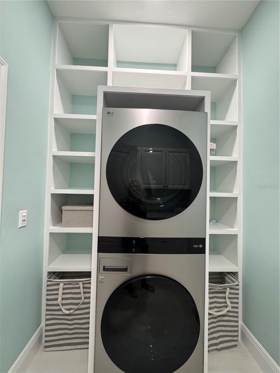 O6357019 Property Photo