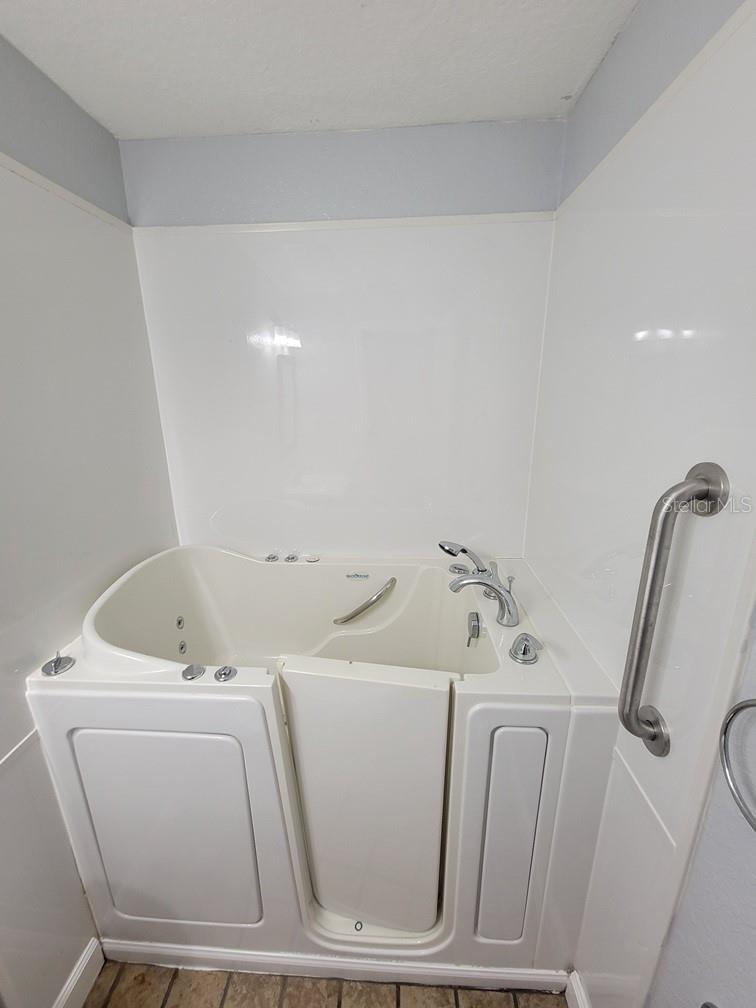 11633 FOX RUN, PORT RICHEY, FL, 34668