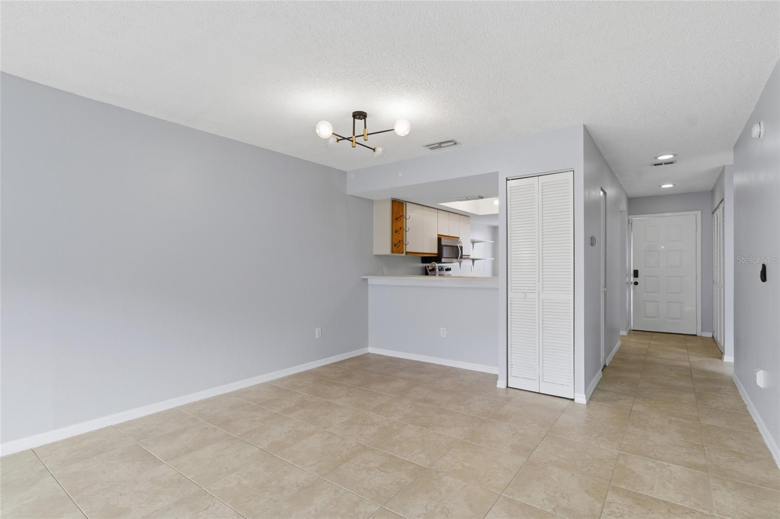 Living Room dining rm combo