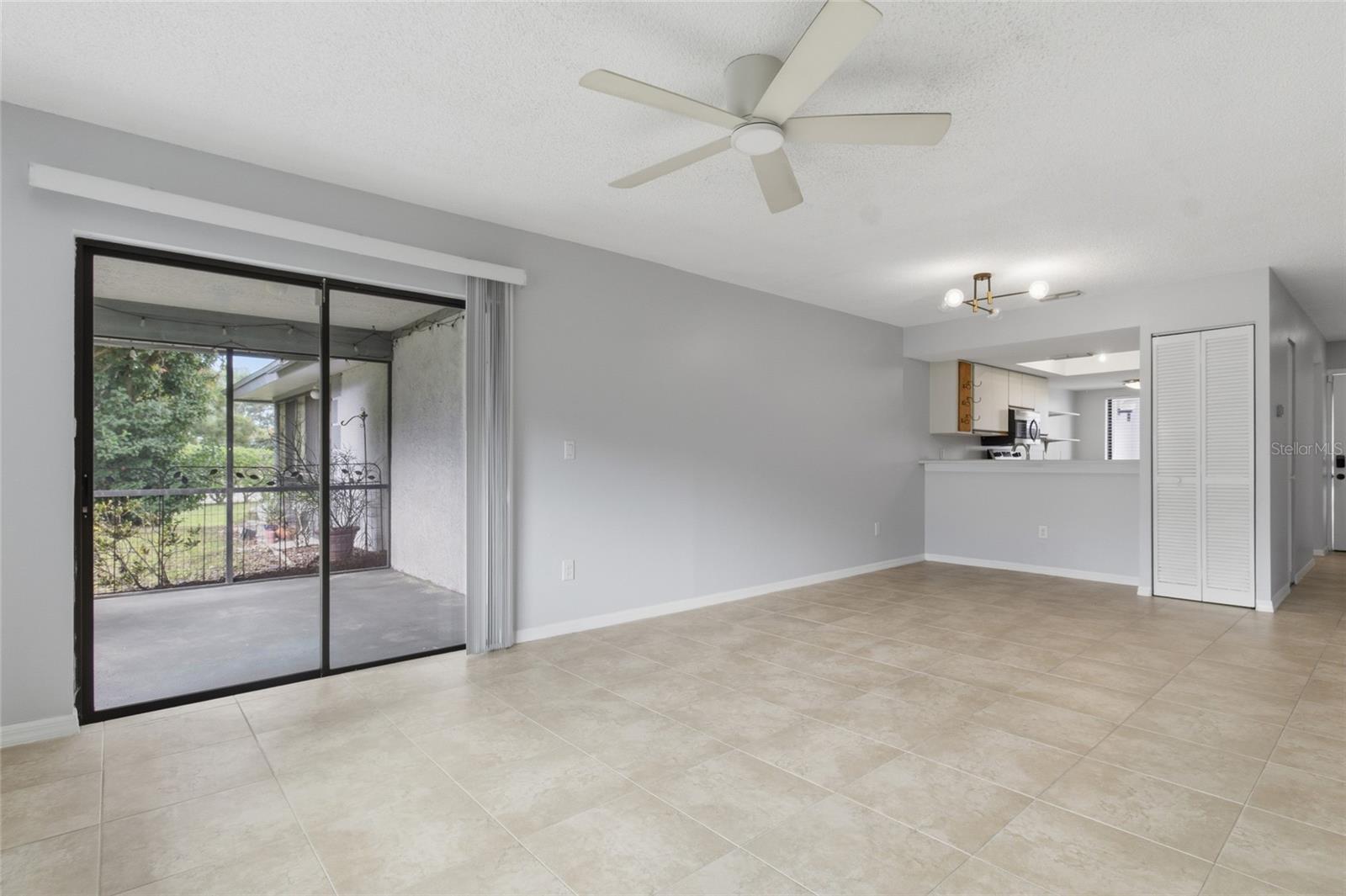 Living room with access to lanai