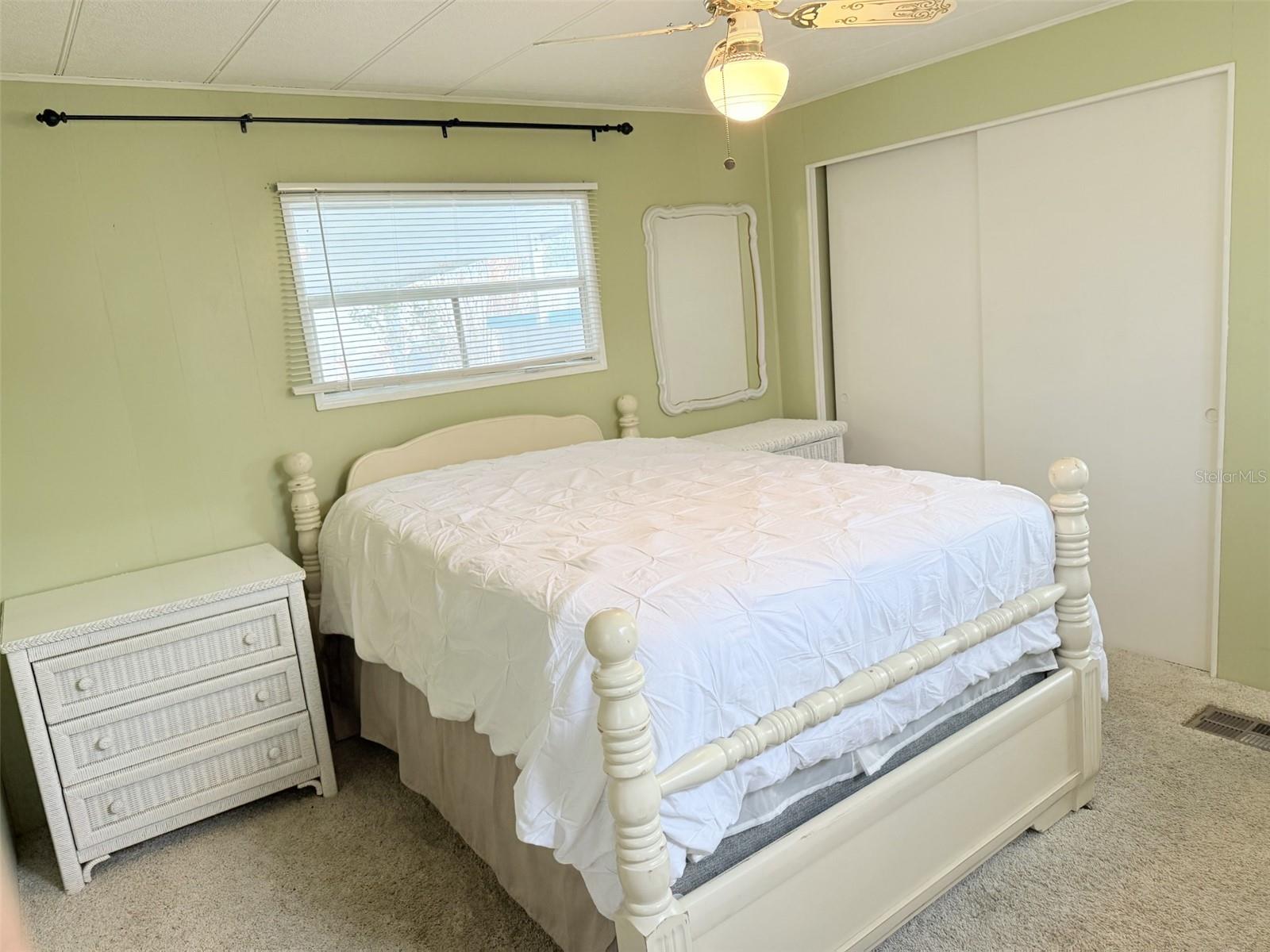 TB8443691 Property Photo