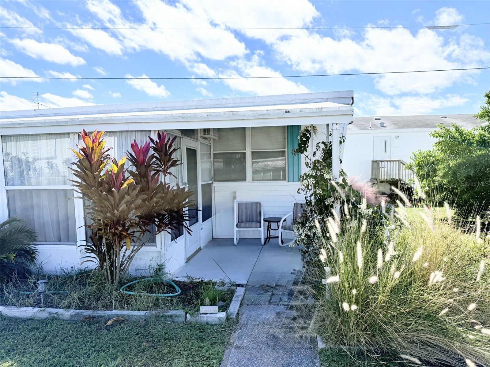 TB8443691 Property Photo