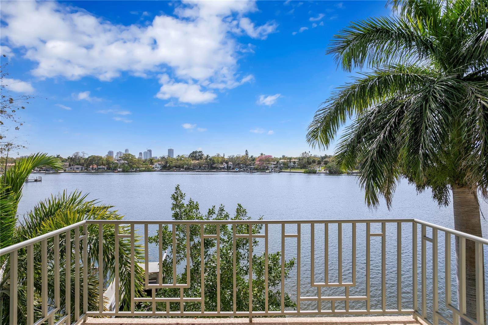 TB8443694 Property Photo