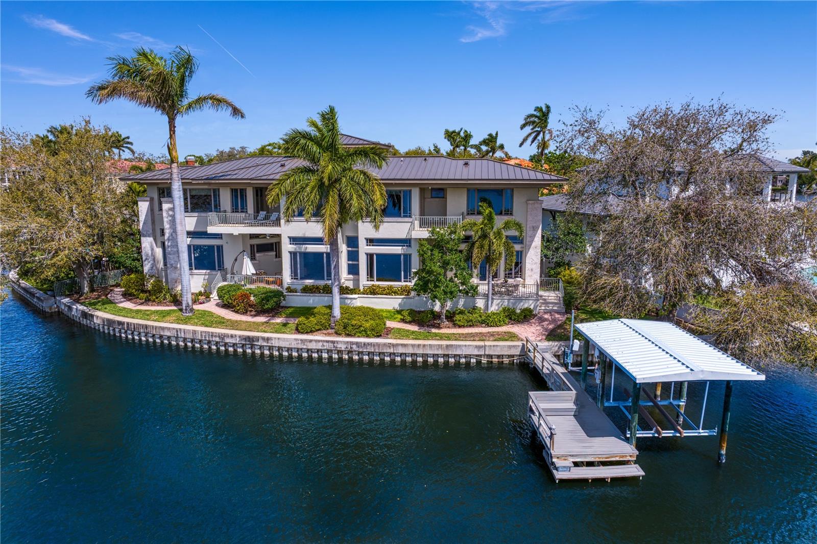 TB8443694 Property Photo