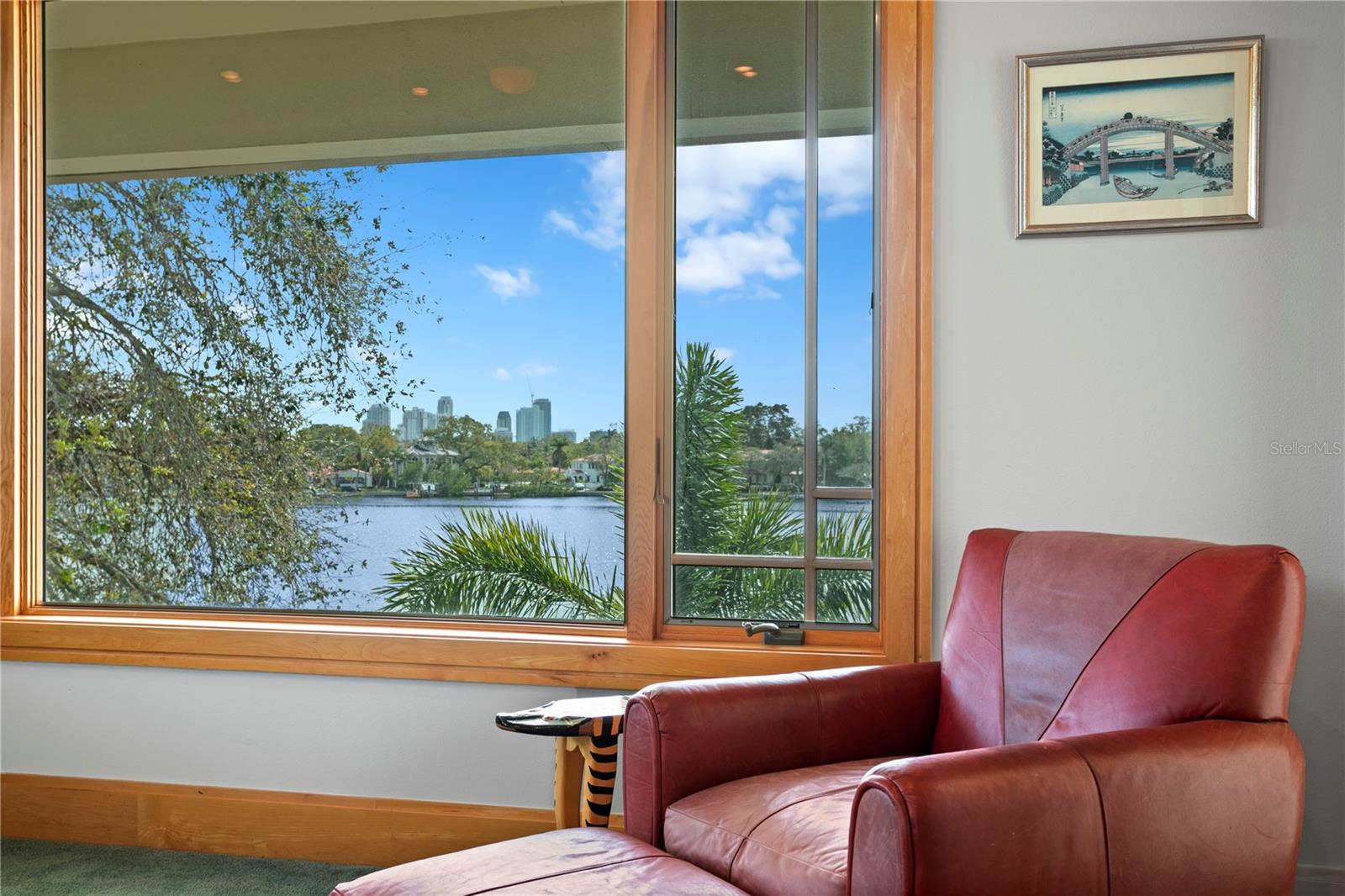 TB8443694 Property Photo