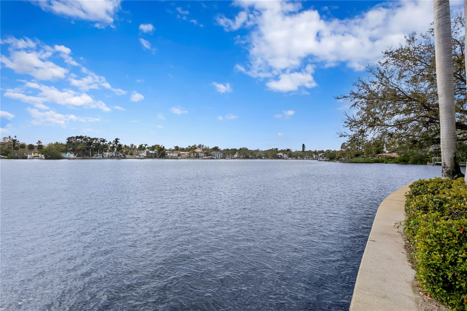 TB8443694 Property Photo