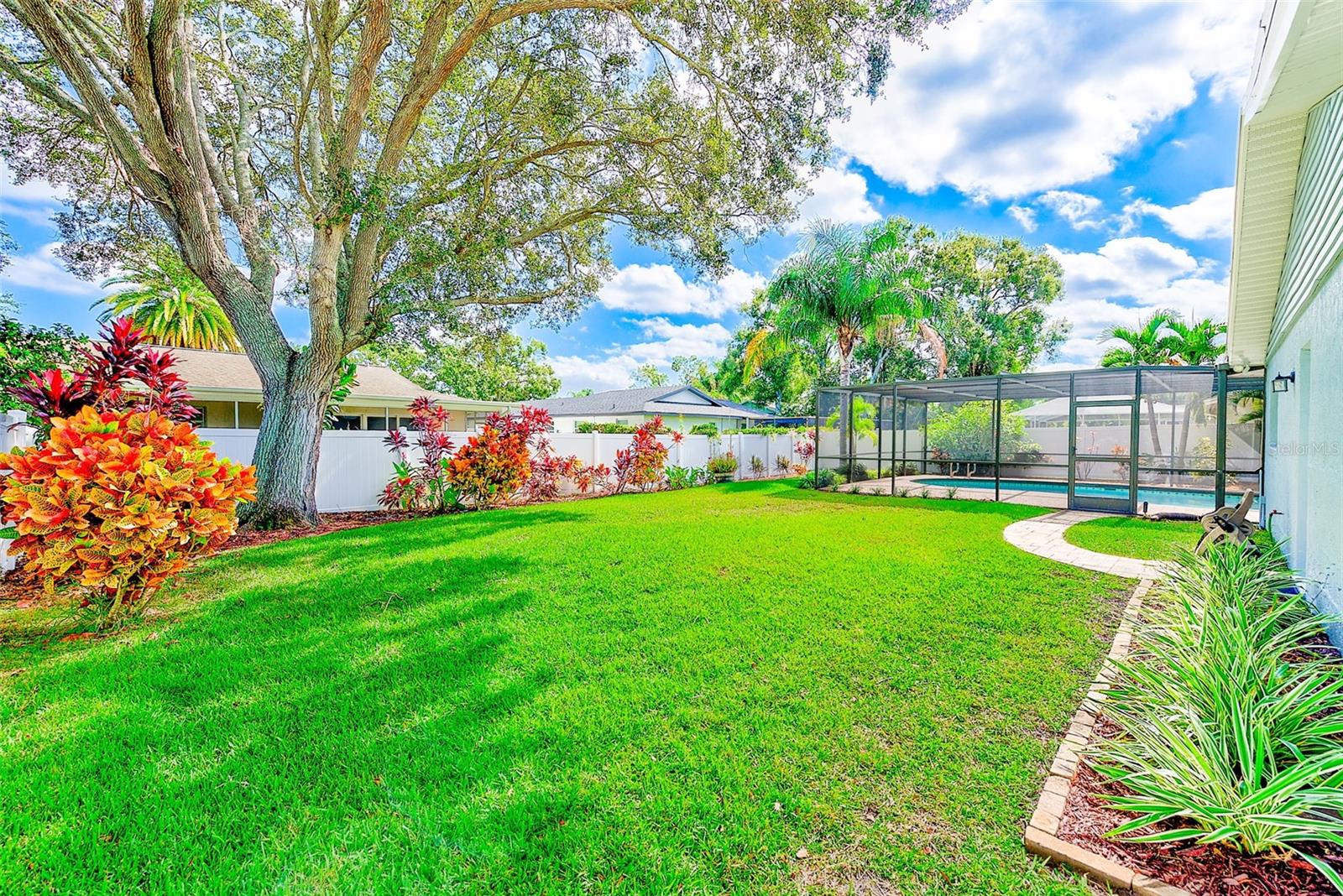 1851 DEL ROBLES TER, CLEARWATER, FL, 33764