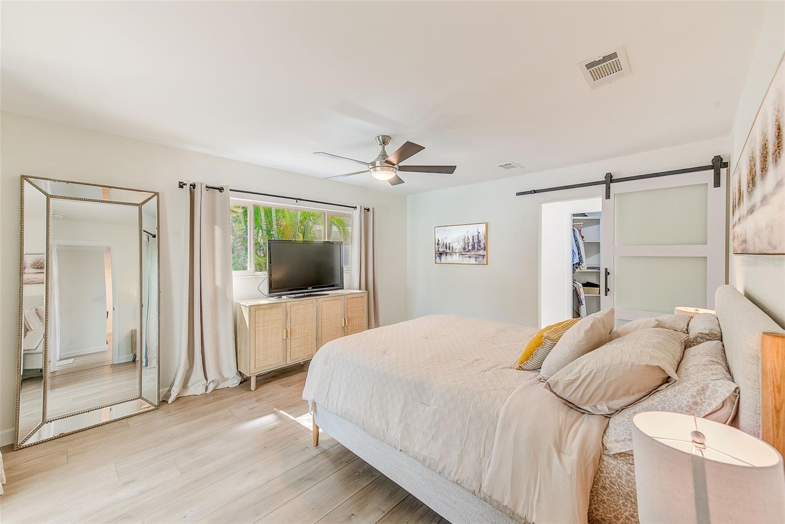 1851 DEL ROBLES TER, CLEARWATER, FL, 33764