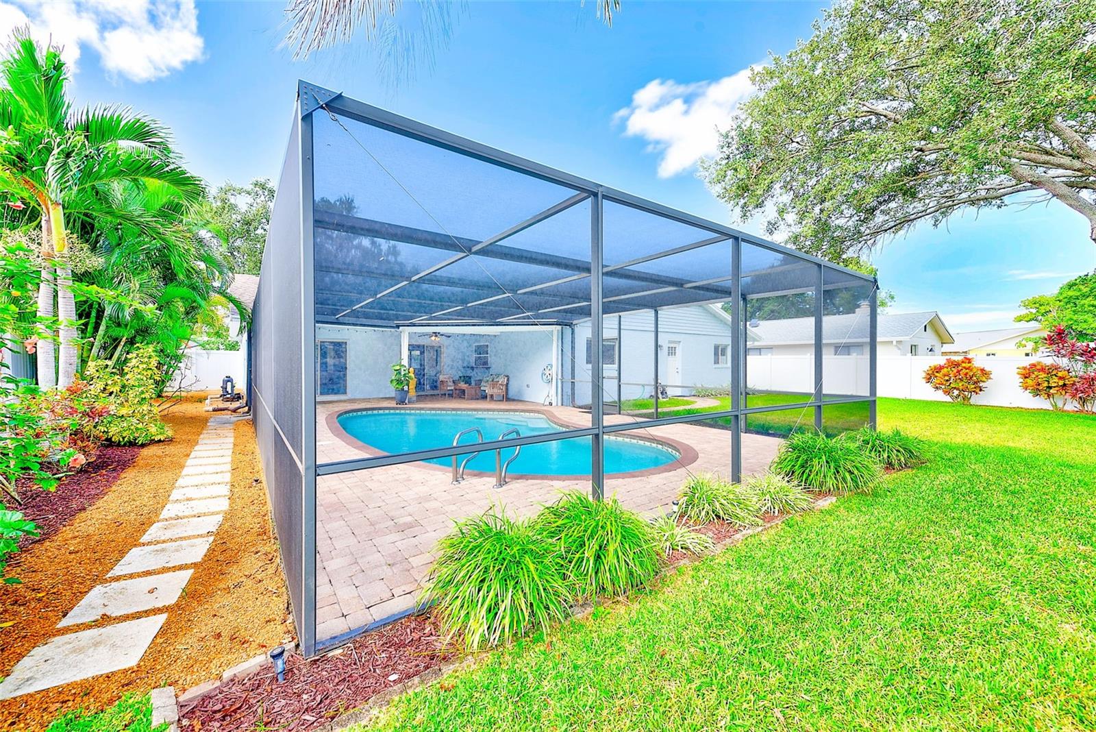 1851 DEL ROBLES TER, CLEARWATER, FL, 33764